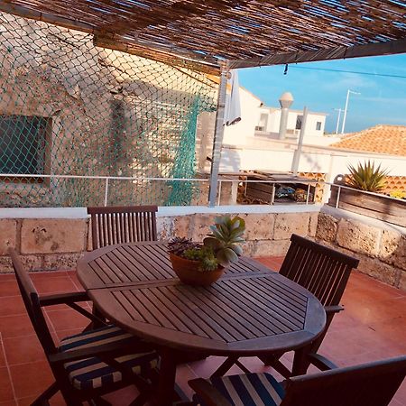 Casa mediterránea en el céntrico casco antiguo a un paso del Mar Denia Exterior foto