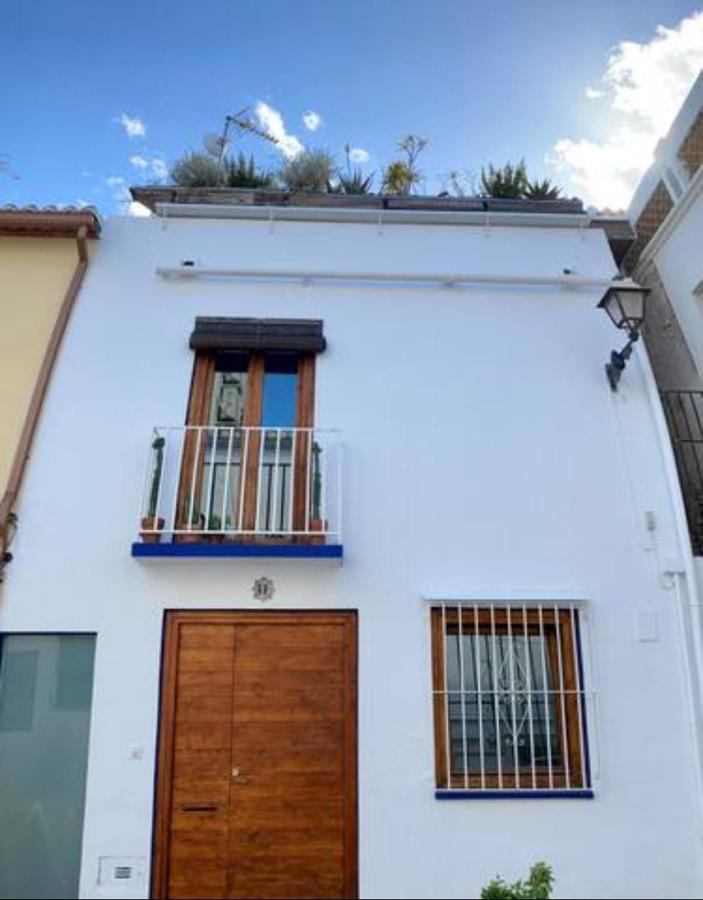 Casa mediterránea en el céntrico casco antiguo a un paso del Mar Denia Exterior foto